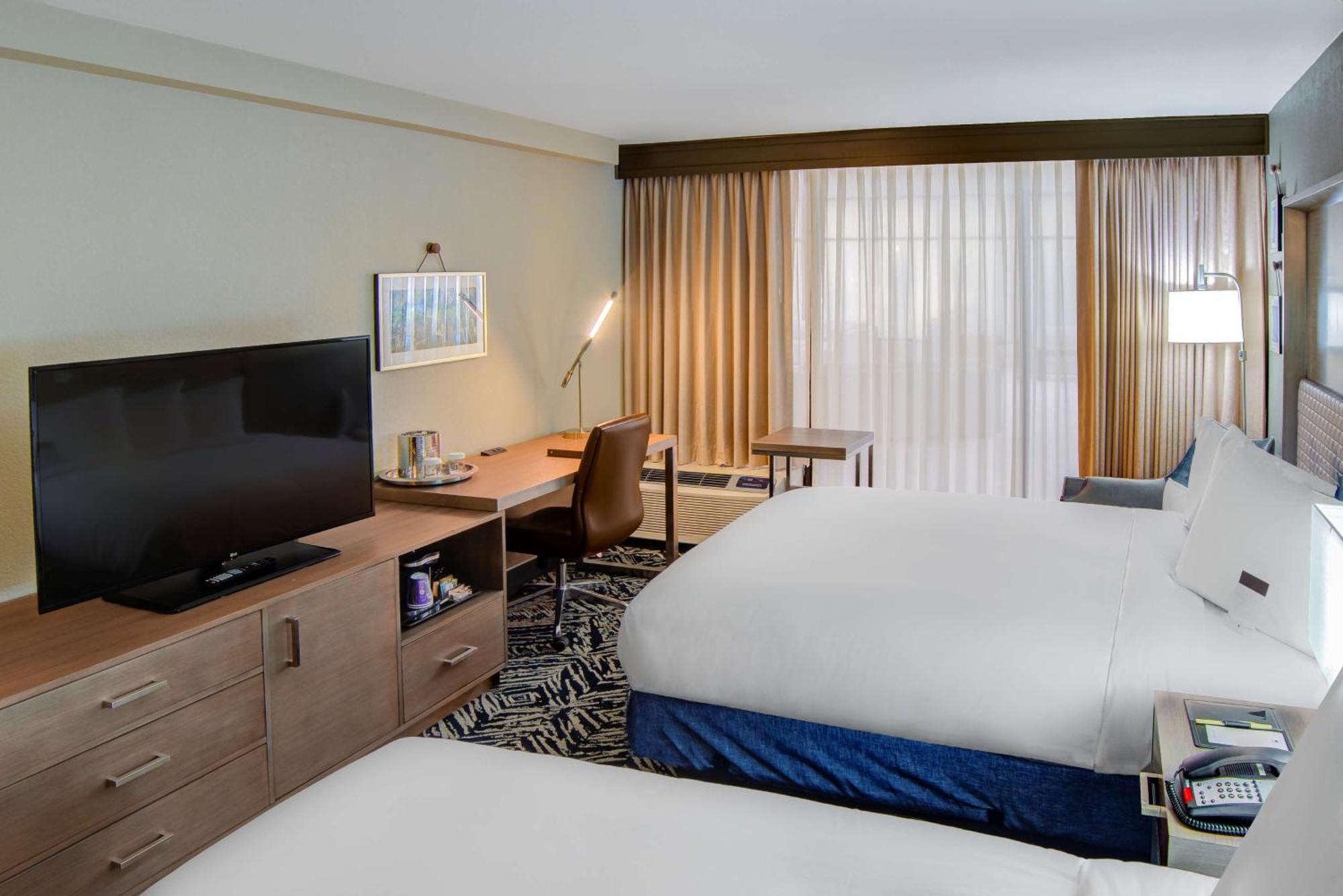 Doubletree By Hilton Harrisonburg Hotel Eksteriør billede