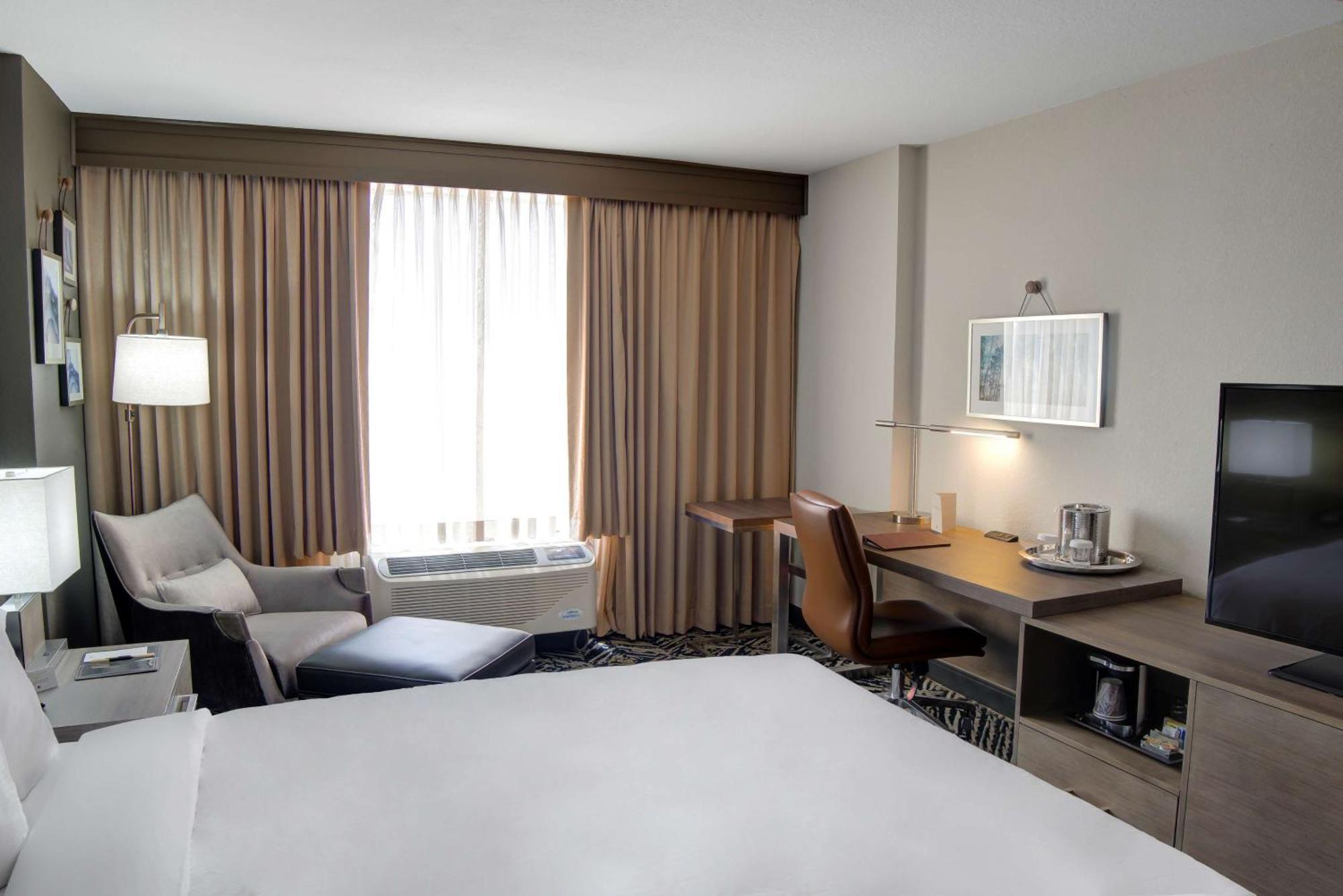 Doubletree By Hilton Harrisonburg Hotel Eksteriør billede