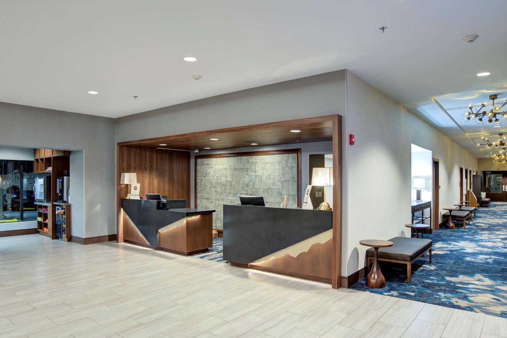 Doubletree By Hilton Harrisonburg Hotel Eksteriør billede