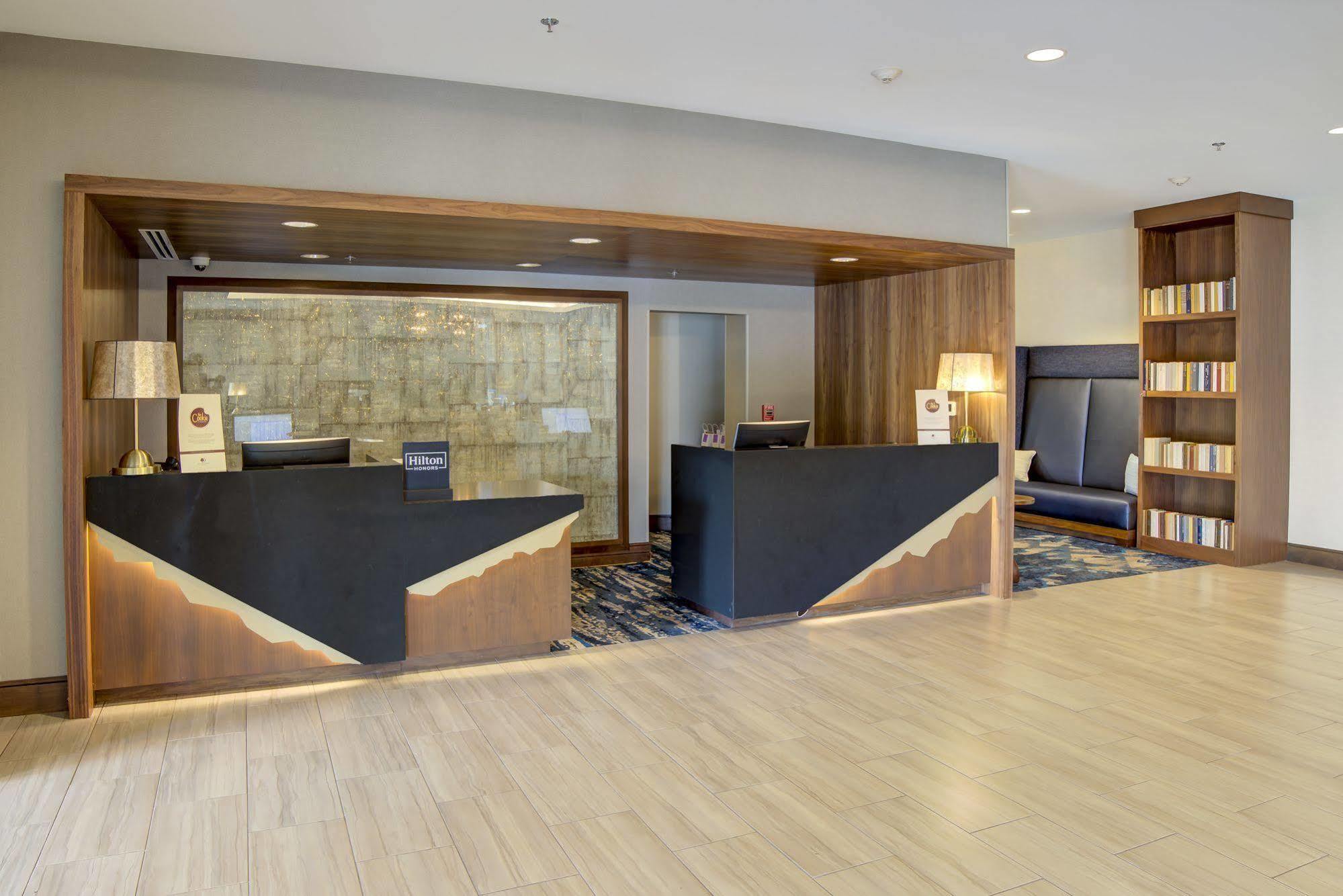 Doubletree By Hilton Harrisonburg Hotel Eksteriør billede